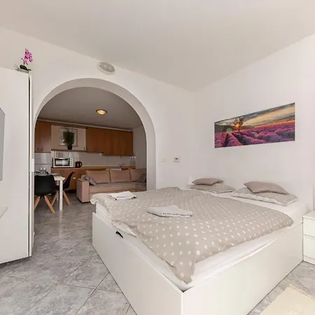 Apartments Souranded By Forest With Sea View Koper Exterior photo