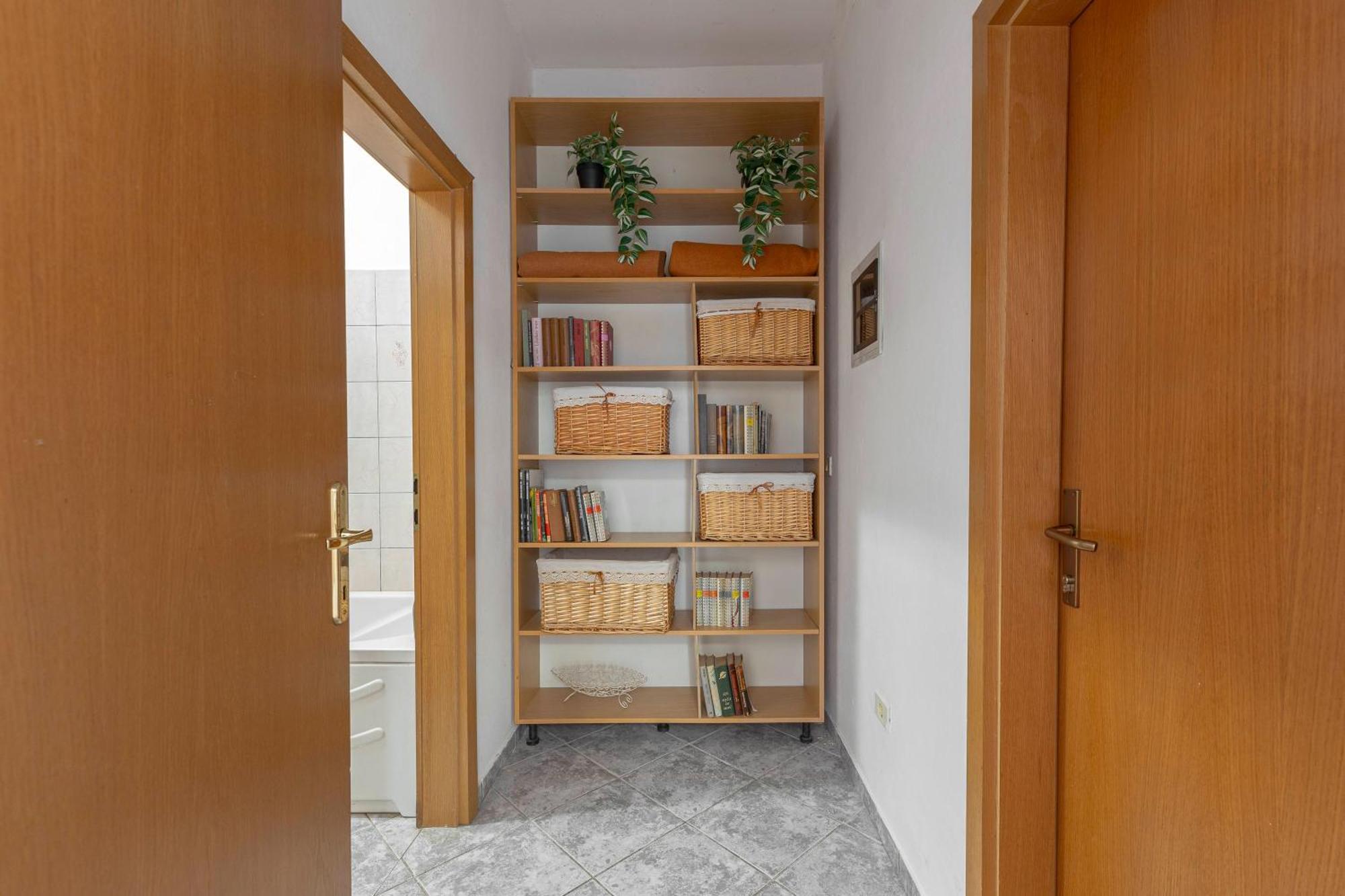Souranded By Forest With Sea View Apartment *