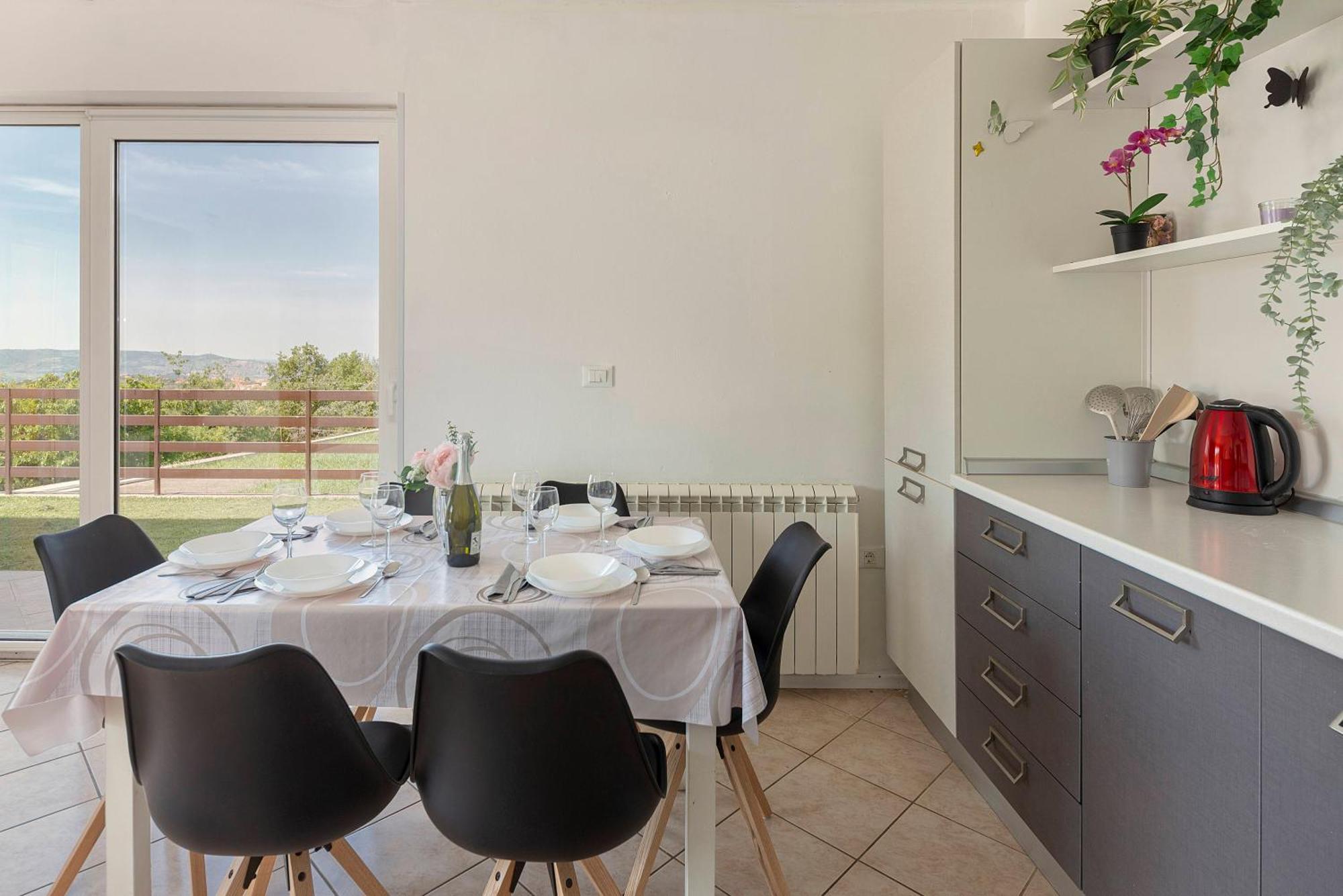 Apartment Souranded By Forest With Sea View