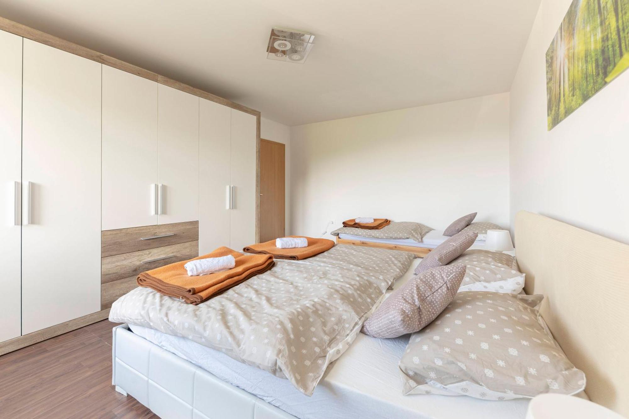 Apartment Souranded By Forest With Sea View *