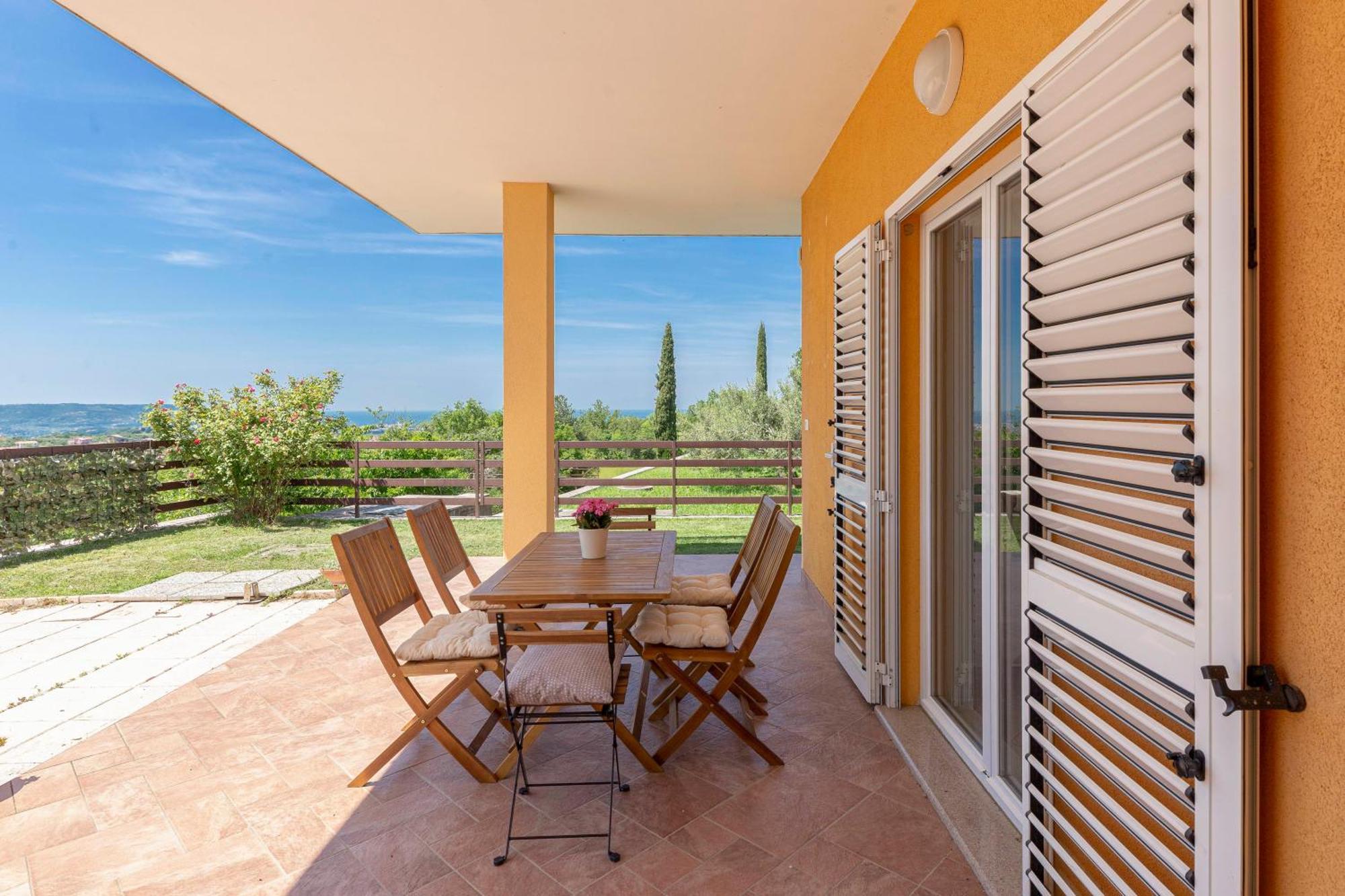 Souranded By Forest With Sea View Apartment *